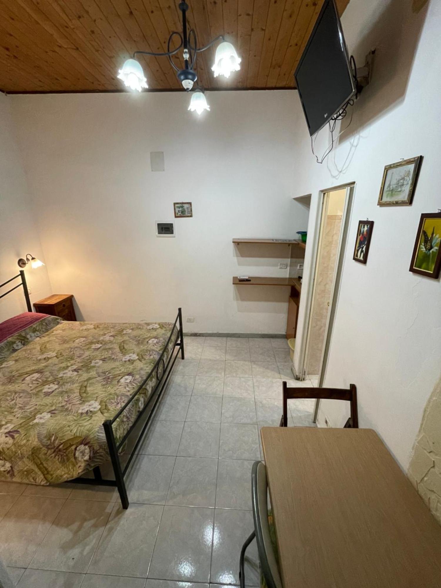 Casa Del Vico Apartment คาตาเนีย ภายนอก รูปภาพ